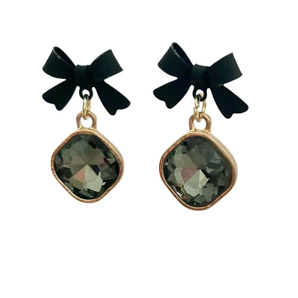 Elegant Black and Gold Bow Earrings